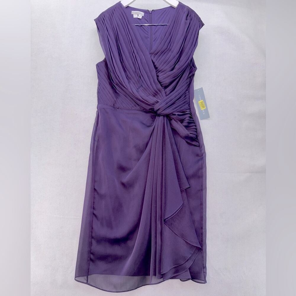 NWT Women’s London Times Knee Length Sleeveless Dress Plum Purple size 10